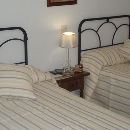 Hostal Alba Taruta Гвадалупе Экстерьер фото
